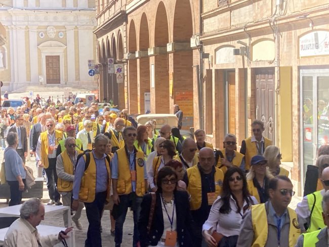 Sfilata-Lions_Corso-Repubblica_2-650x488