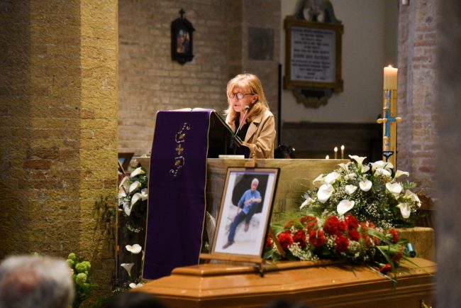 Simona_Tica_Funerale_FF-2-650x434