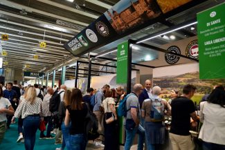 Stand-Marche-Vinitaly_1-325x217