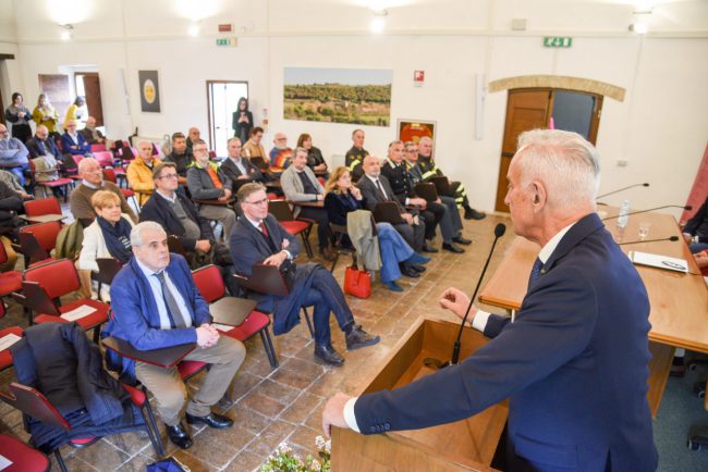 Va-Sentiero_Fondazione-Carima_FF-6-650x434