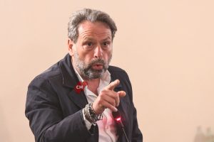 Mozione di sfiducia,  Turchi fedele a Ciarapica:  «Ricerca permanente del colpo di scena»