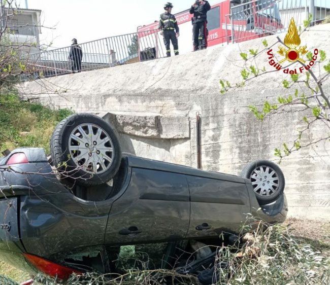 corridoni-auto-giardino