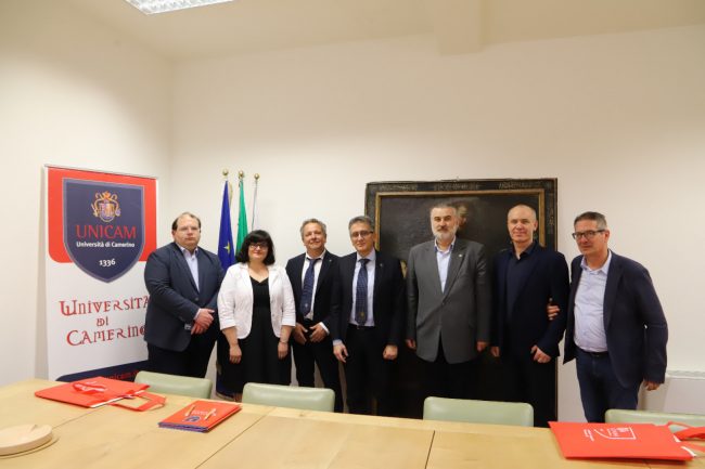 firma-accordo-Romania