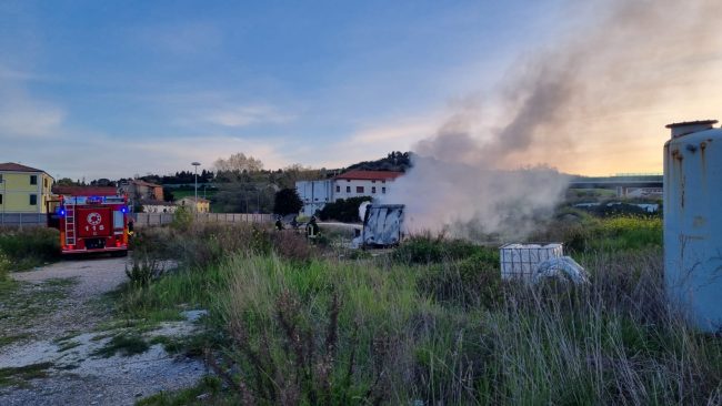 incendio-porto-potenza2-650x366