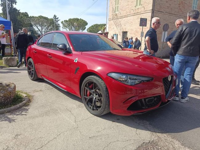 raduno-alfa-san-claudio7-650x488
