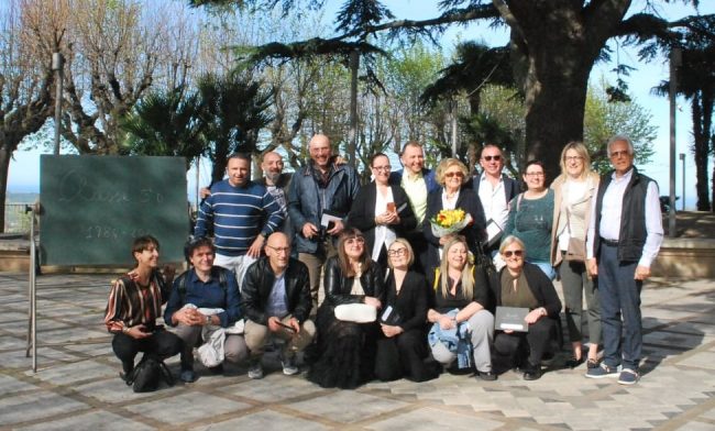ritrovo-elementari-40-anni-dopo-potenza-picena-5-650x392