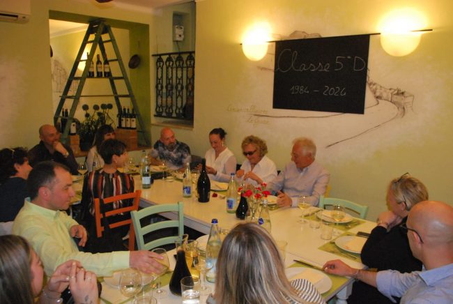 ritrovo-elementari-40-anni-dopo-potenza-picena-6-650x436