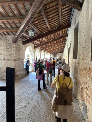 via-lauretana-abbadia-di-fiastra-5-300x400