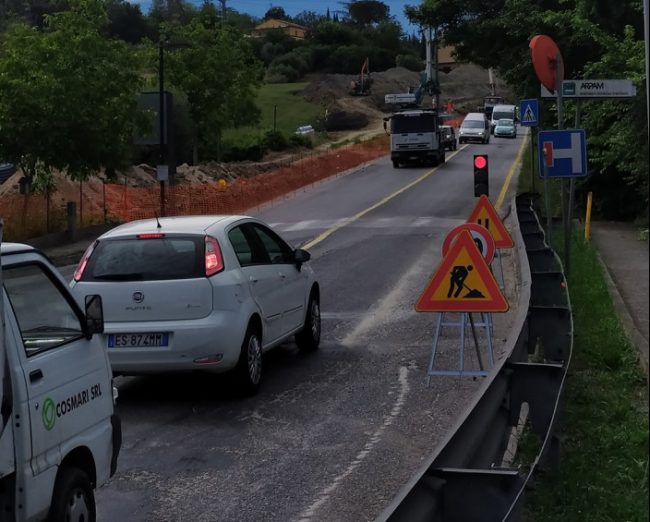 Lavori su via dei Velini (4)