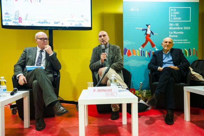 Marino-Sinibaldi_Pino-Donghi_John-McCourt-alla-scorsa-Fiera-del-Libro-di-Roma