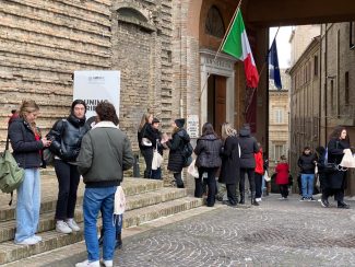 Salone-Orientamento-23_02-325x244