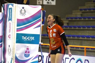 Sara-Caruso-2-325x217