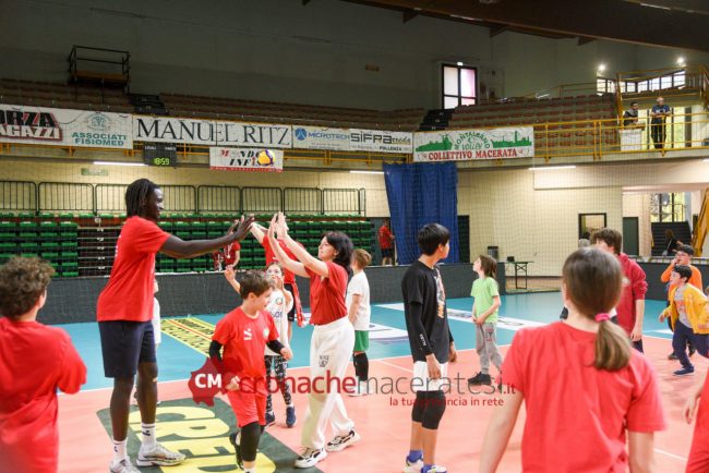 Volley-Banca-Macerata_FF-19-650x434