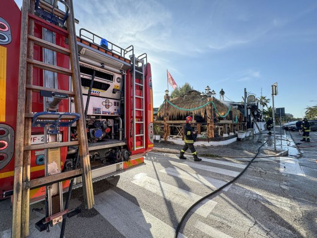 incendio-ristorante-hook-lungomare-sud-civitanova-5-650x488