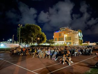 Arena-Cecchetti-estate-2022-1-325x244