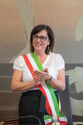 Giuliana-Giampaoli-1-266x400