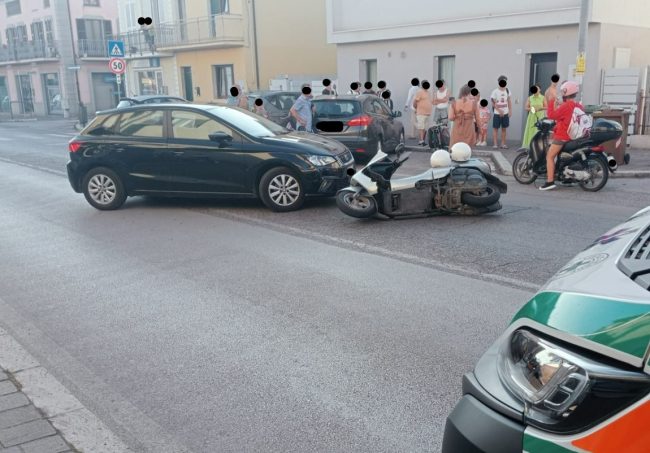 auto-contro-scooter-via-alighieri-2-650x453