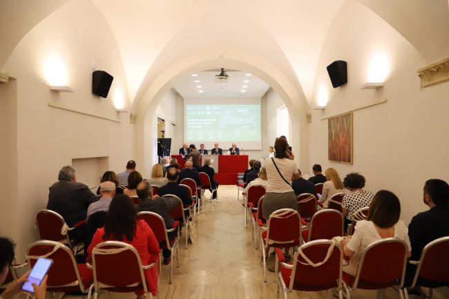 conferenza_futuro-al-centro