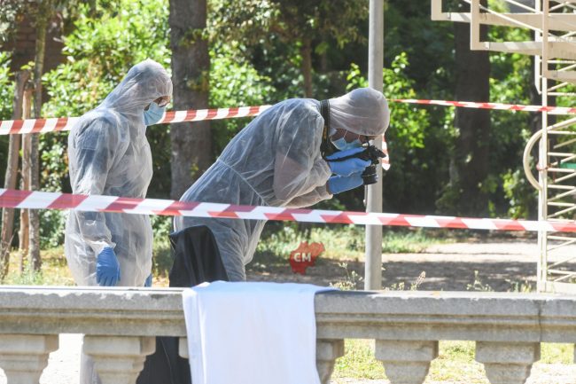 decesso-al-lido-cluana-polizia-scientifica-civitanova-FDM-1-650x433