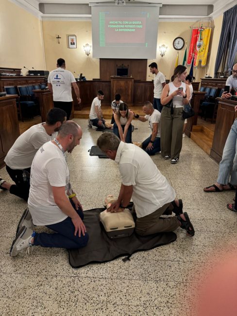 defibrillatori-civitanova-cardioprotetta-1-488x650