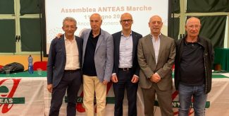 dino-ottaviani-giacca-chiara-e1718113335344-325x164