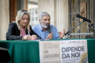 dipende_noi-1-325x217