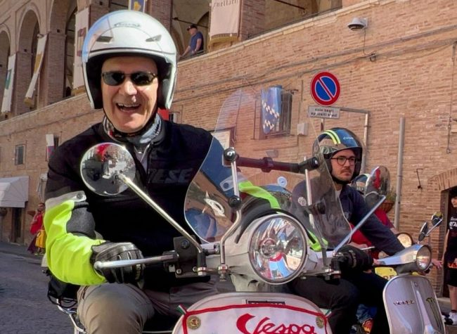 il-presidnete-del-vespa-club-albertoo