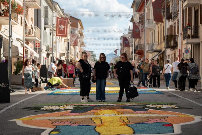 infiorata-5-650x433