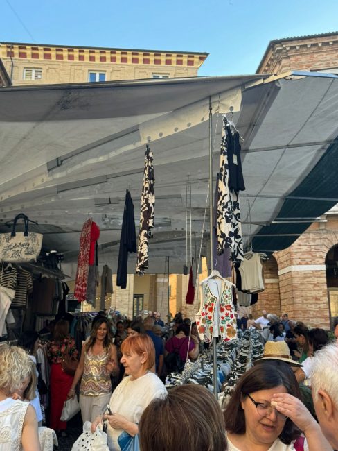 mercatini_forte_marmi-3-488x650
