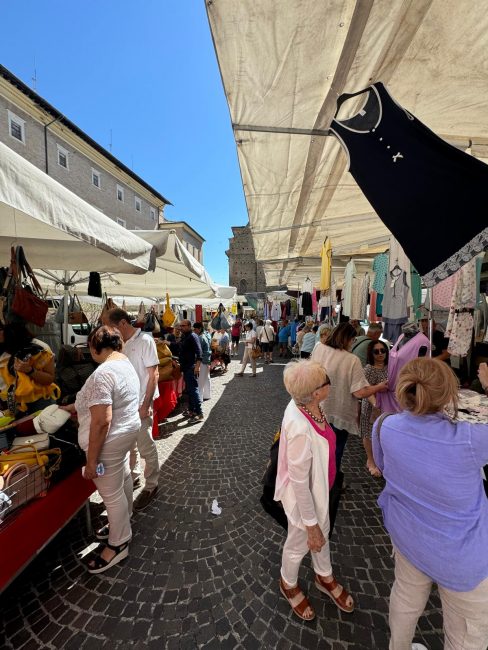 mercatini_forte_marmi-8-488x650