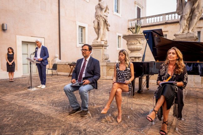 mostra_vis_a_vis-11-650x433