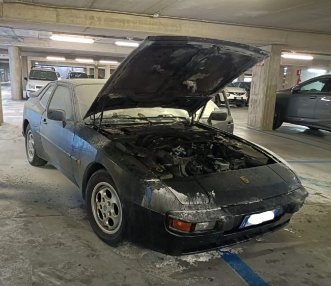 porsche-944-1-650x562