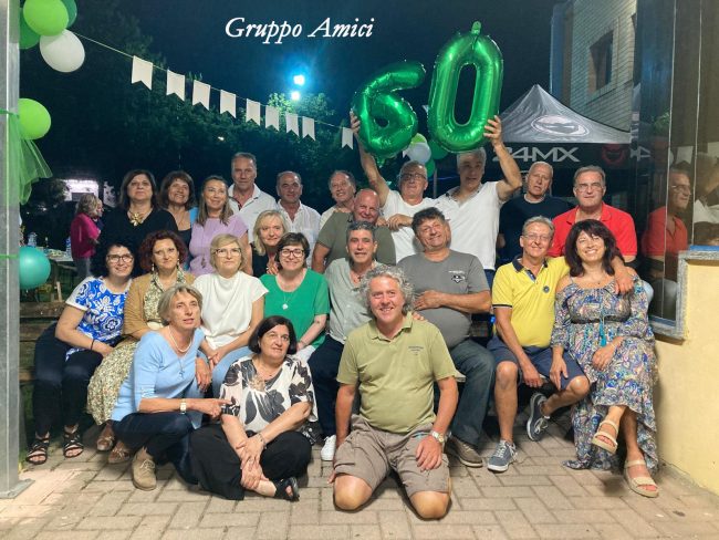 4-Gruppi-Amici-650x488