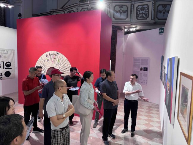 Delegazione-Cinese-Mostra-20241-650x488