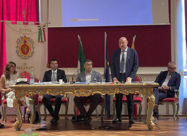 Dir-Letizia-Macarone-Segretario-Bruno-Bonelli-Presidente-del-Consiglio-Benito-Mariani-sindaco-Emanuele-Pepa-vicesindaco-Roberto-Bartomeoli-