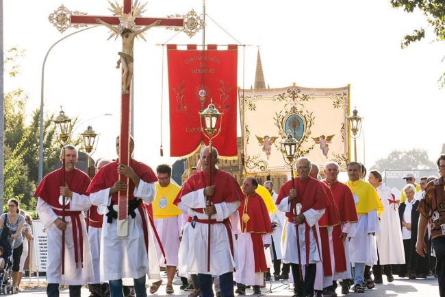 La-sfilata-della-Festa-del-Covo-2-650x433