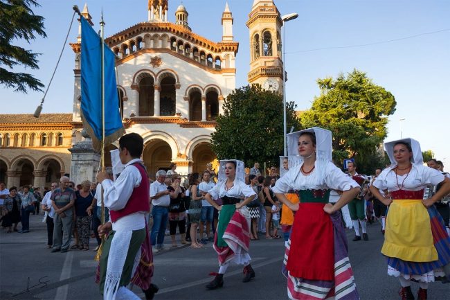 La-sfilata-della-Festa-del-Covo
