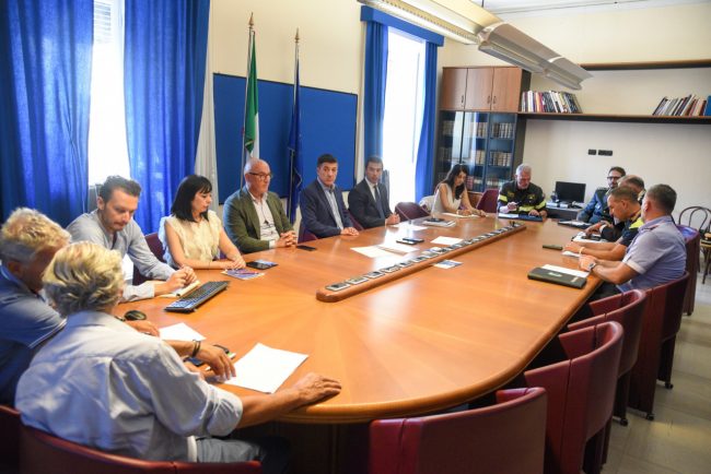 Prefettura_Piediripa_incendio_FF-2-650x434