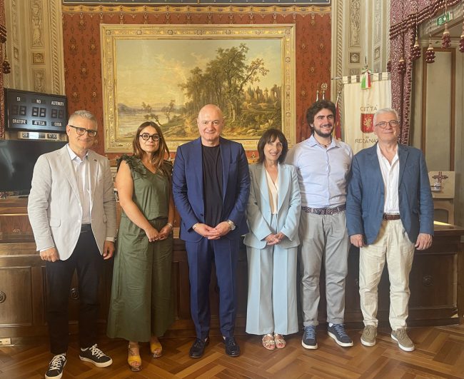 Roberto-Bartomeoli-Emanuela-Pergolesi-Sindaco-Emanuele-Pepa-Sabrina-Bertini-Ettore-Pelati-Maurizio-Paoletti-1-1-650x531