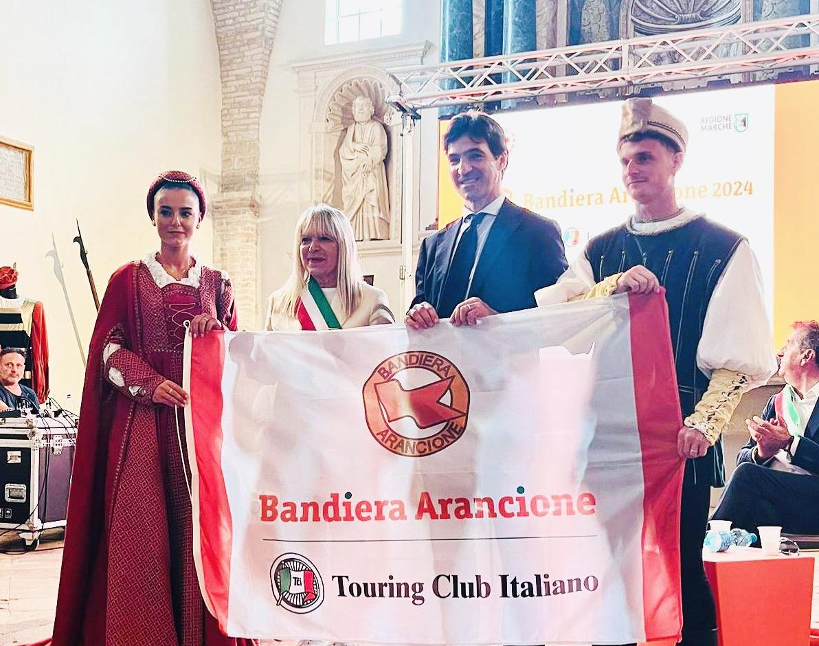 bandiera-arancione-san-severino-e1721662497612
