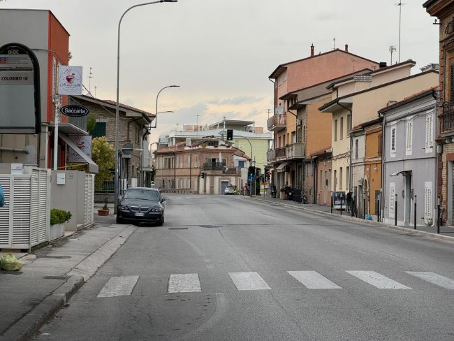 fontespina-strisce2-650x488