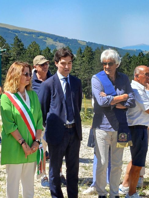 inaugurazione-croce-ussita1-488x650