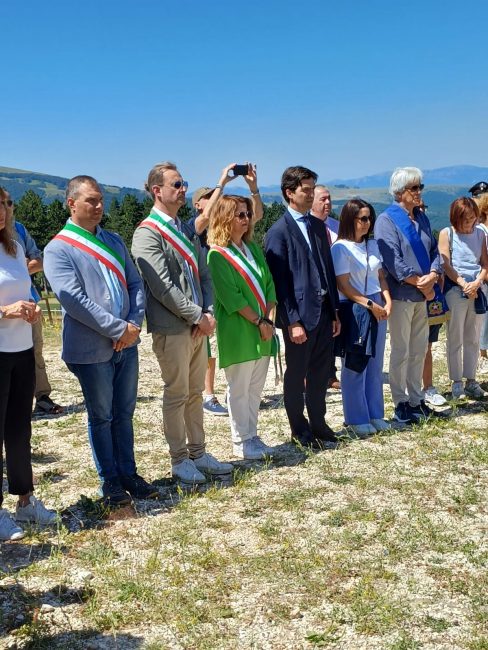 inaugurazione-croce-ussita3-488x650