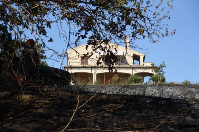 incendio-vallebona-3-650x433
