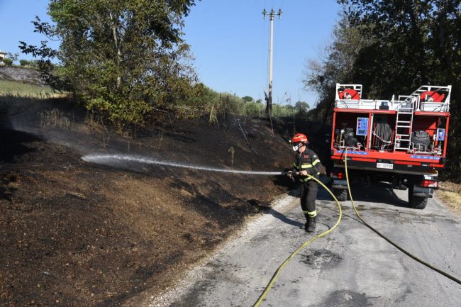 incendio-vallebona-5-650x433
