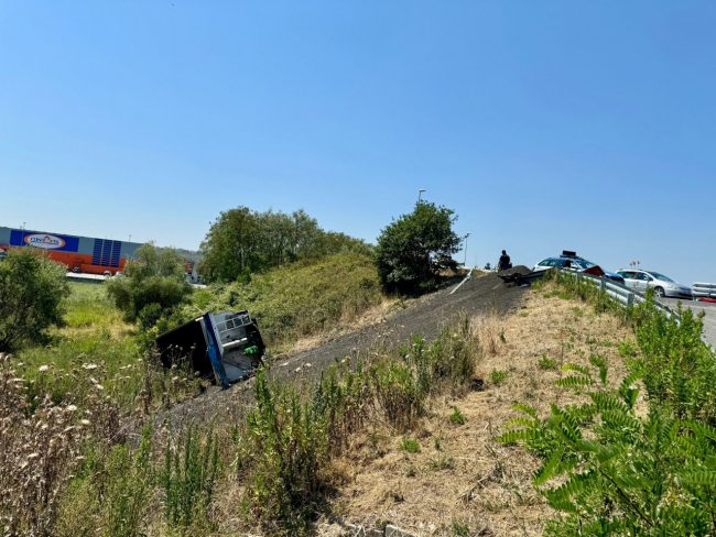 incidente-camion-superstrada4-650x488