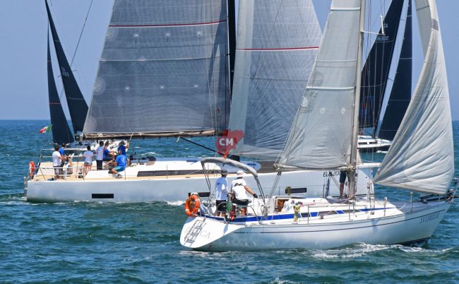 partenza-regata-civitanova-sebenico-porto-FDM-2-650x402
