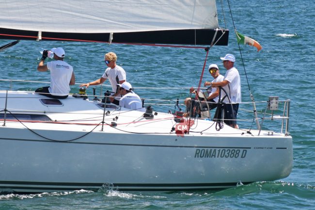 partenza-regata-civitanova-sebenico-porto-FDM-3-650x433