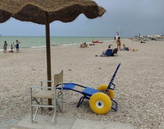 sedia-job-spiaggia-sud-e1719916805918-325x256
