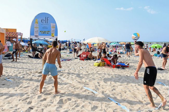 vertical-summer-tour-2024-spiaggia-lungomare-centro-civitanova-FDM-15-650x433